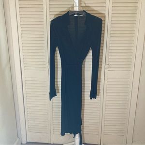 EUC Diane Von Furstenberg Black Long Sleeve, Collar, Wrap, Midi, Rayon Size 8